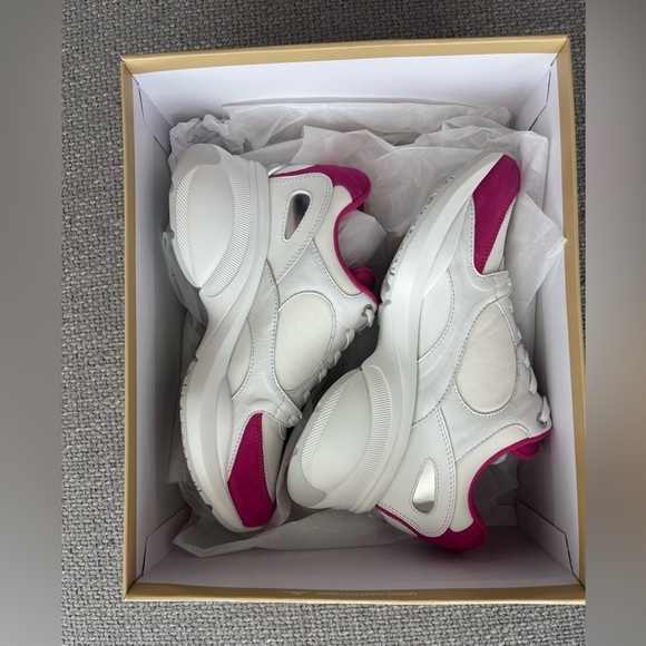 Michael Kors (Not Outlet ) Wild Berry Pink White Leather Suede Sneakers Size 9 - Picture 6 of 14